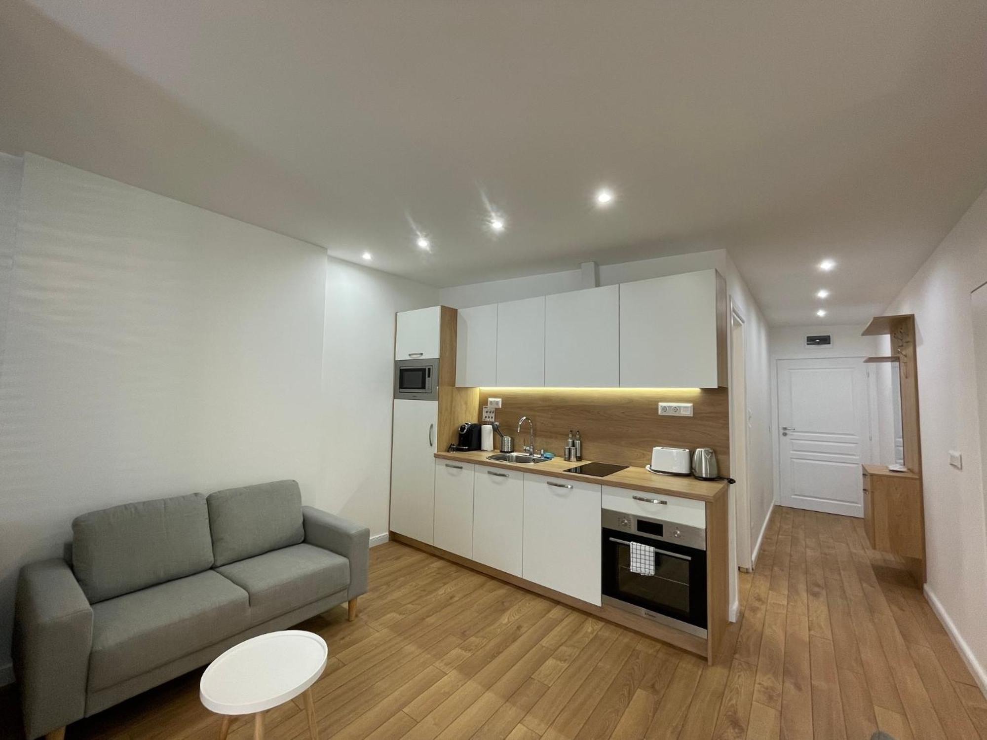 Prime At 92 Antim I Street *