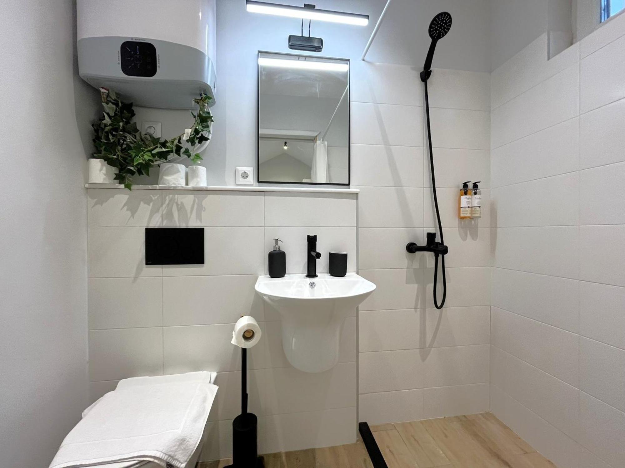 Prime At 92 Antim I Street *