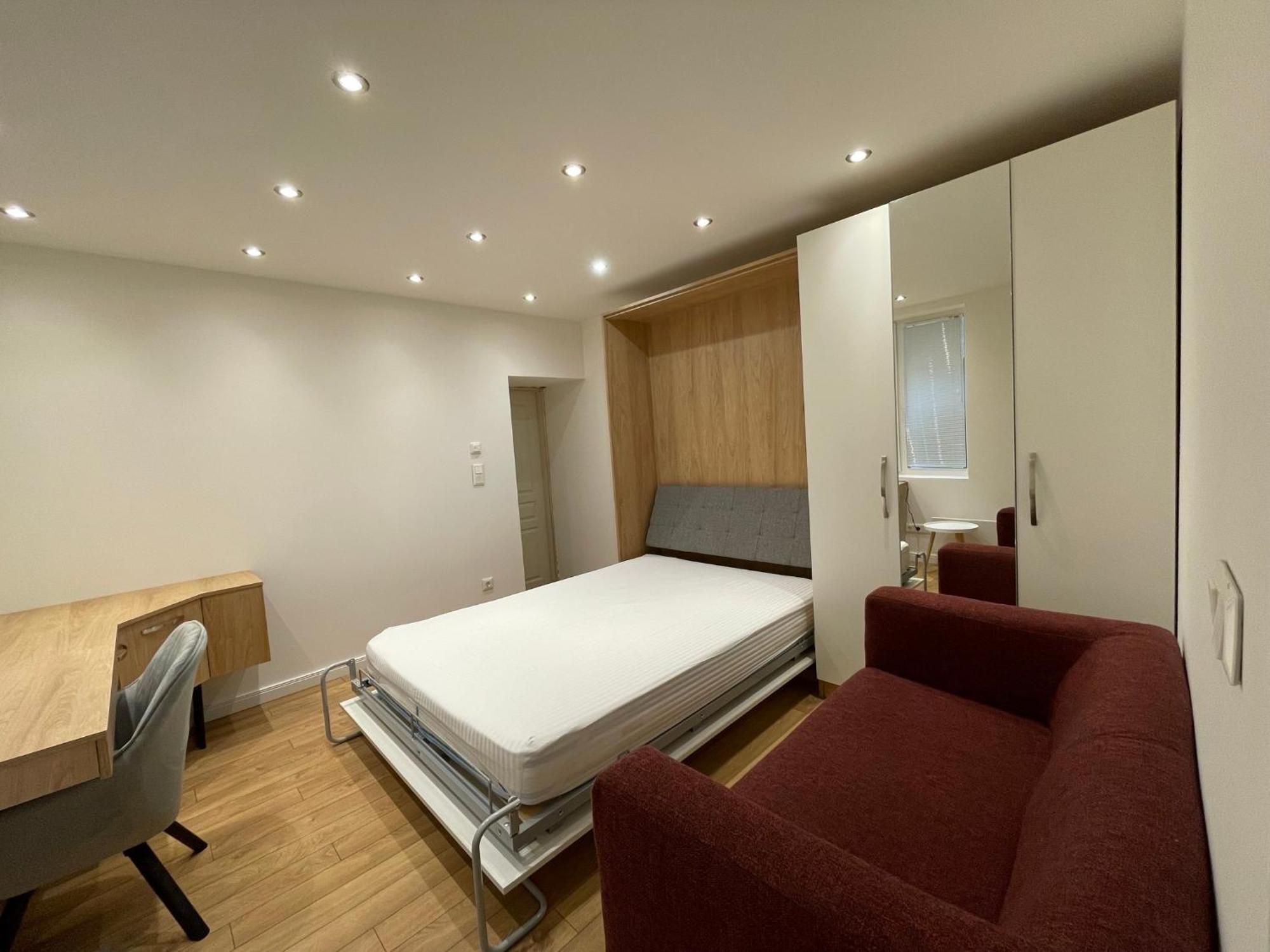 Prime At 92 Antim I Street